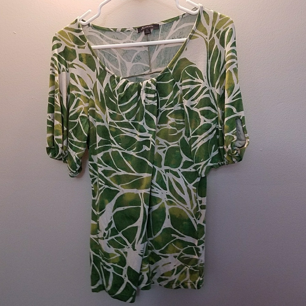 Banana Leaf Print Top - Picture 2 of 4